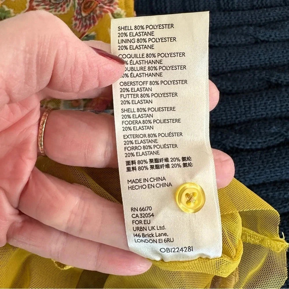 By Anthropologie Gretchen Floral Gold Mesh V-Neck Smocked Blouse Size Small - Picture 7 of 14